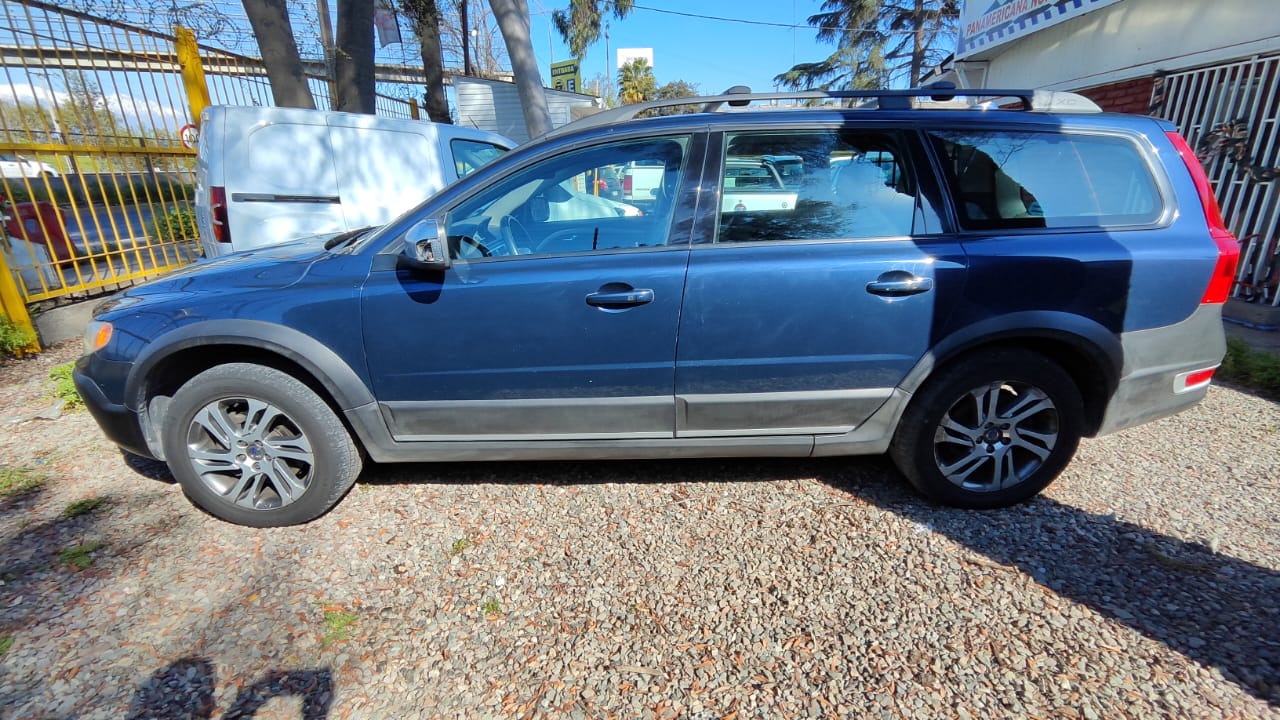 Volvo Xc70 — foto 8 de 19