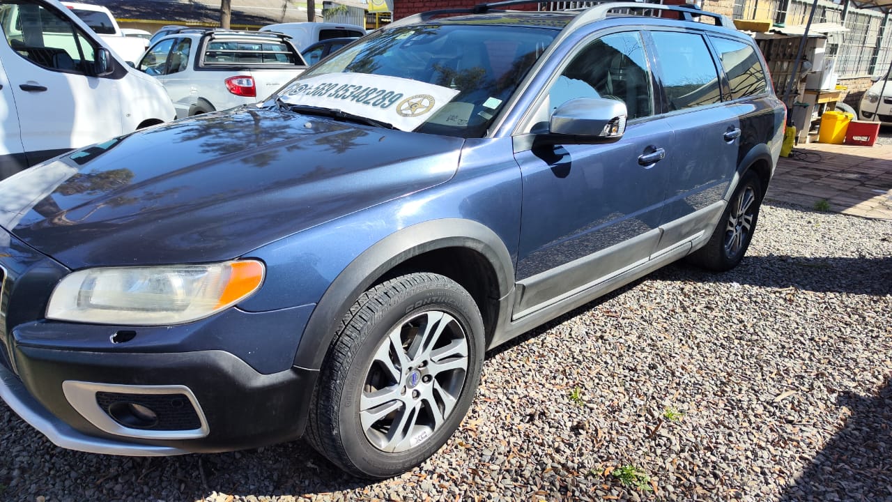Volvo Xc70 — foto 3 de 19