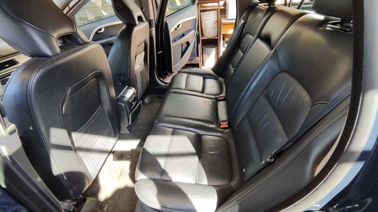 Volvo Xc70 — foto 16 de 19