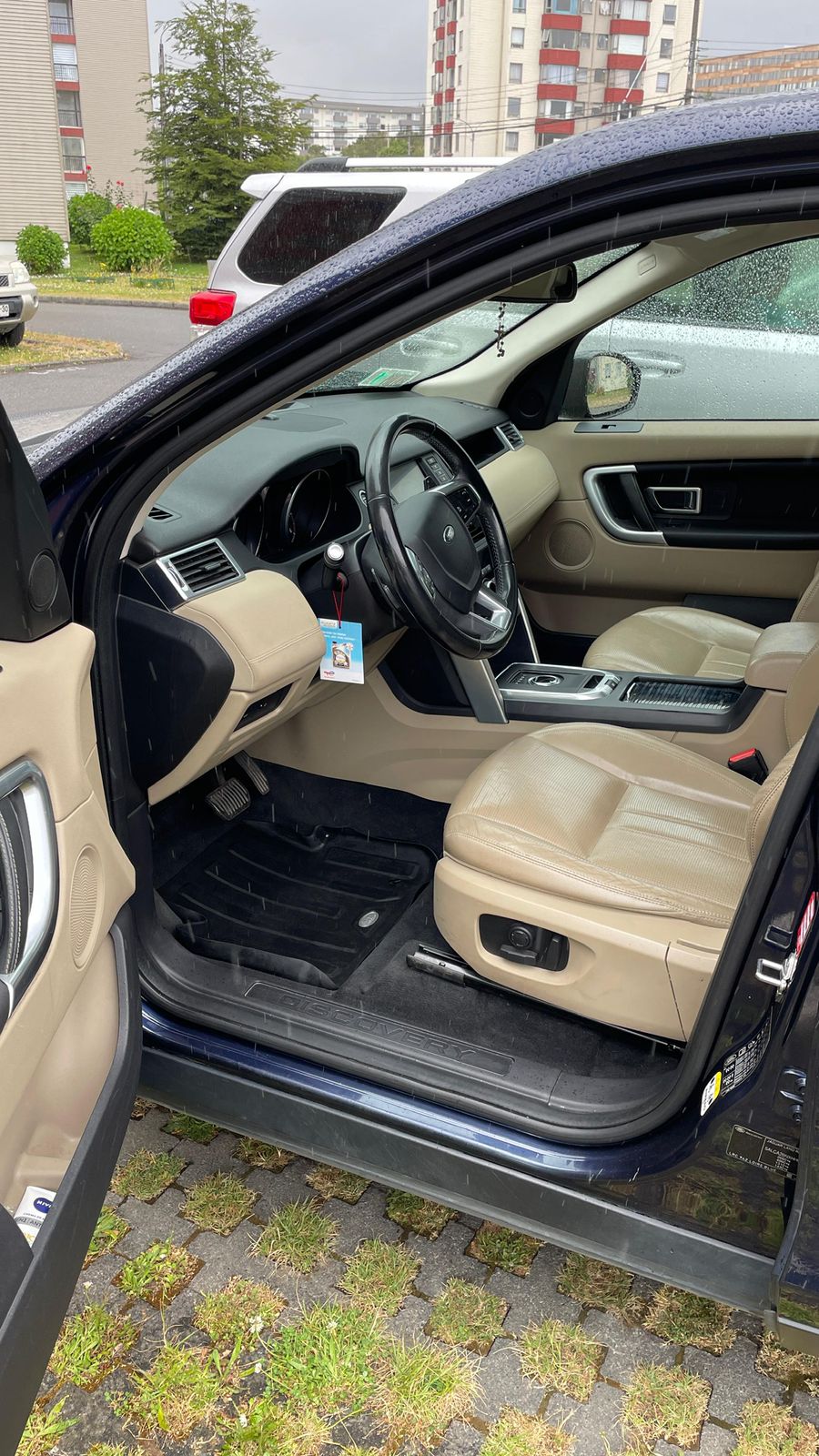 Land Rover Discovery — foto 10 de 11