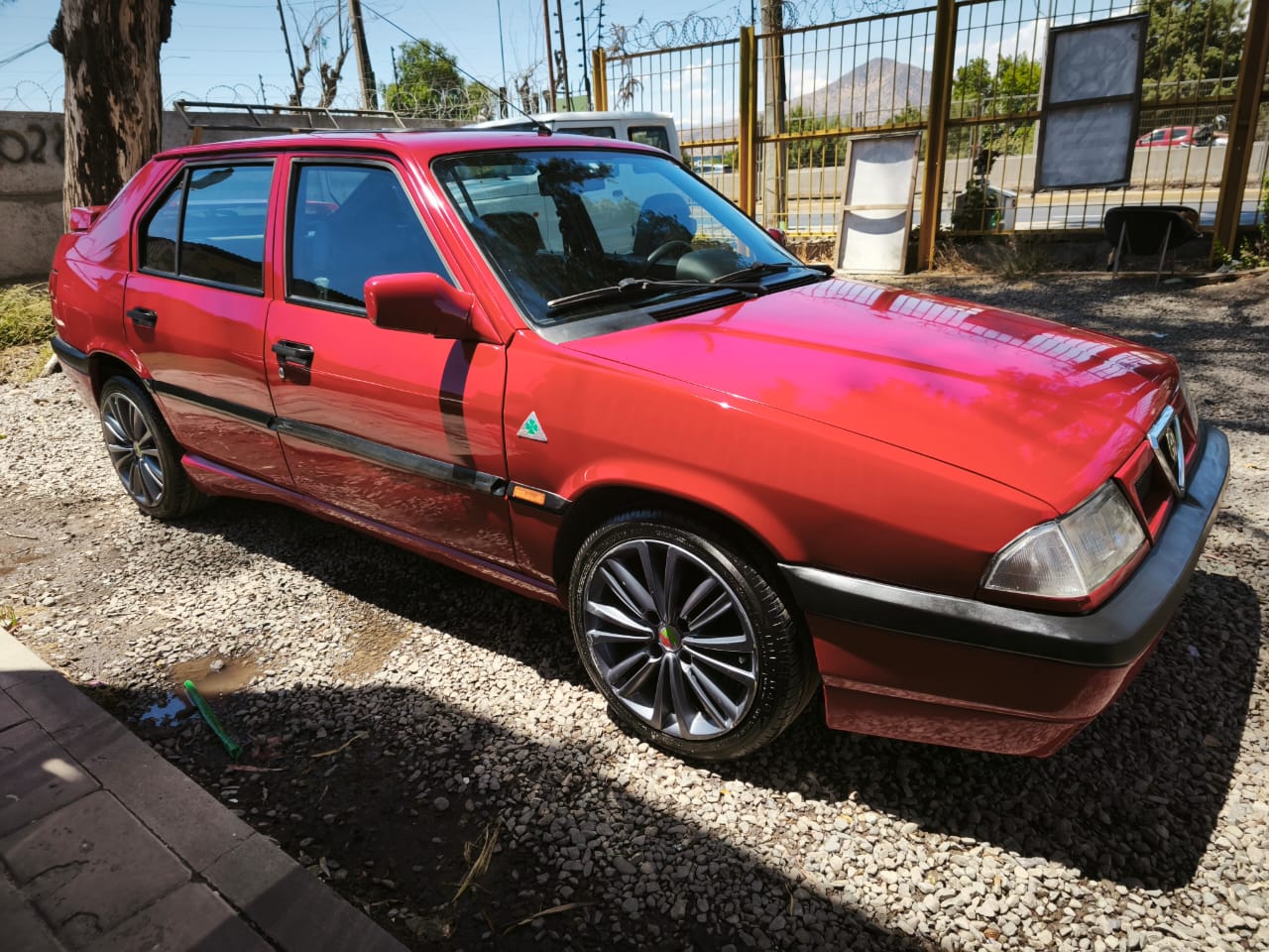 Alfa Romeo Alfa 33 — foto 5 de 19