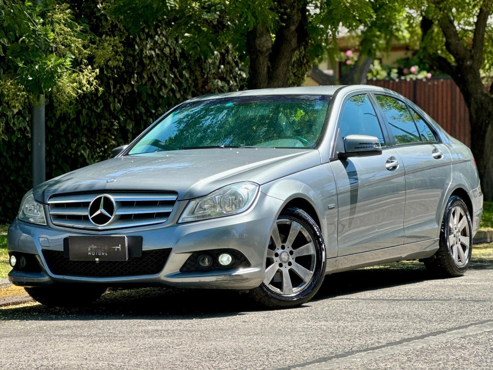 Mercedes-Benz C180