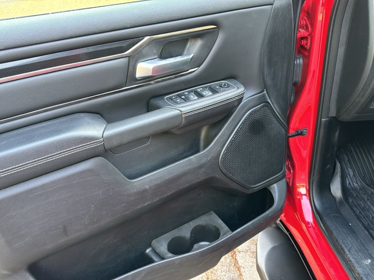 RAM 1500 — foto 4 de 12