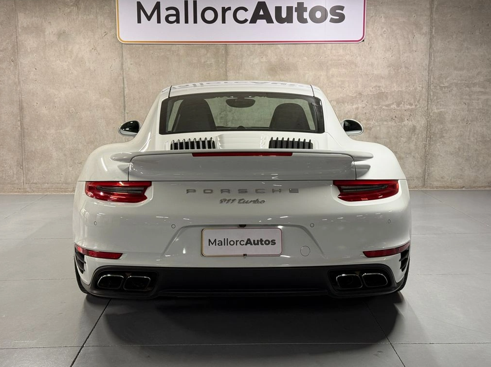Porsche 911 — foto 5 de 11