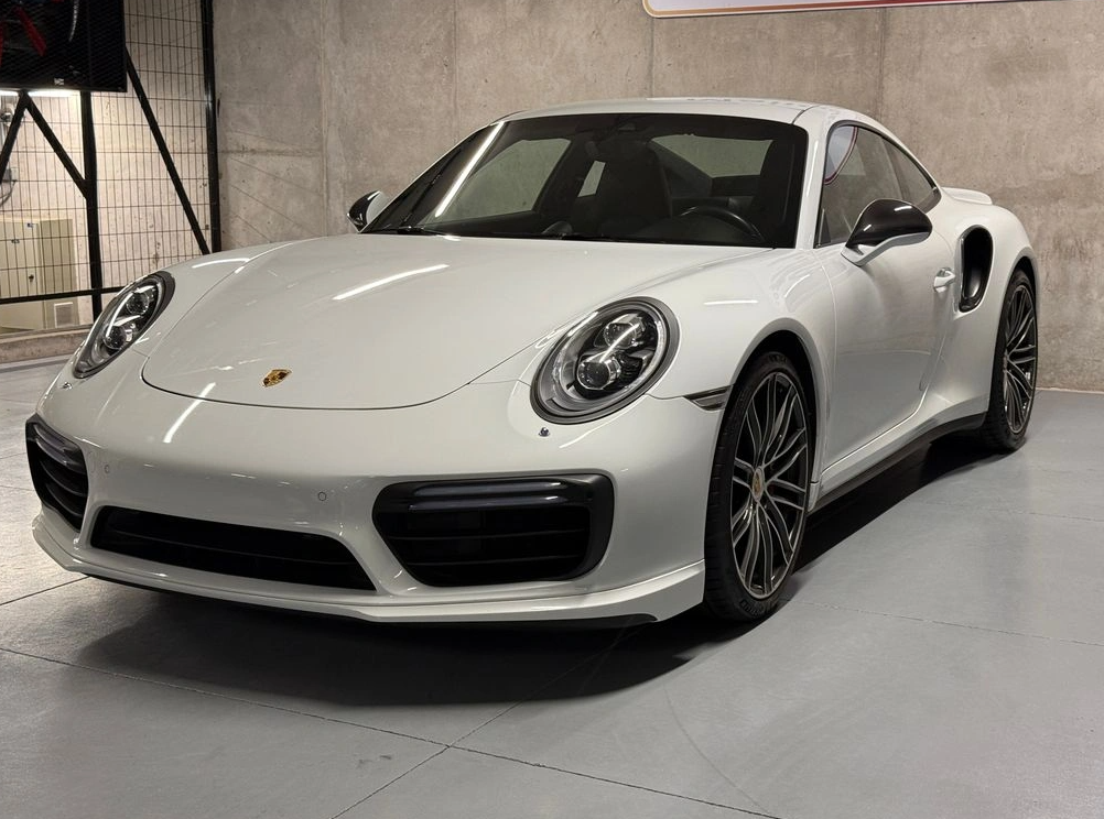Porsche 911 — foto 3 de 11