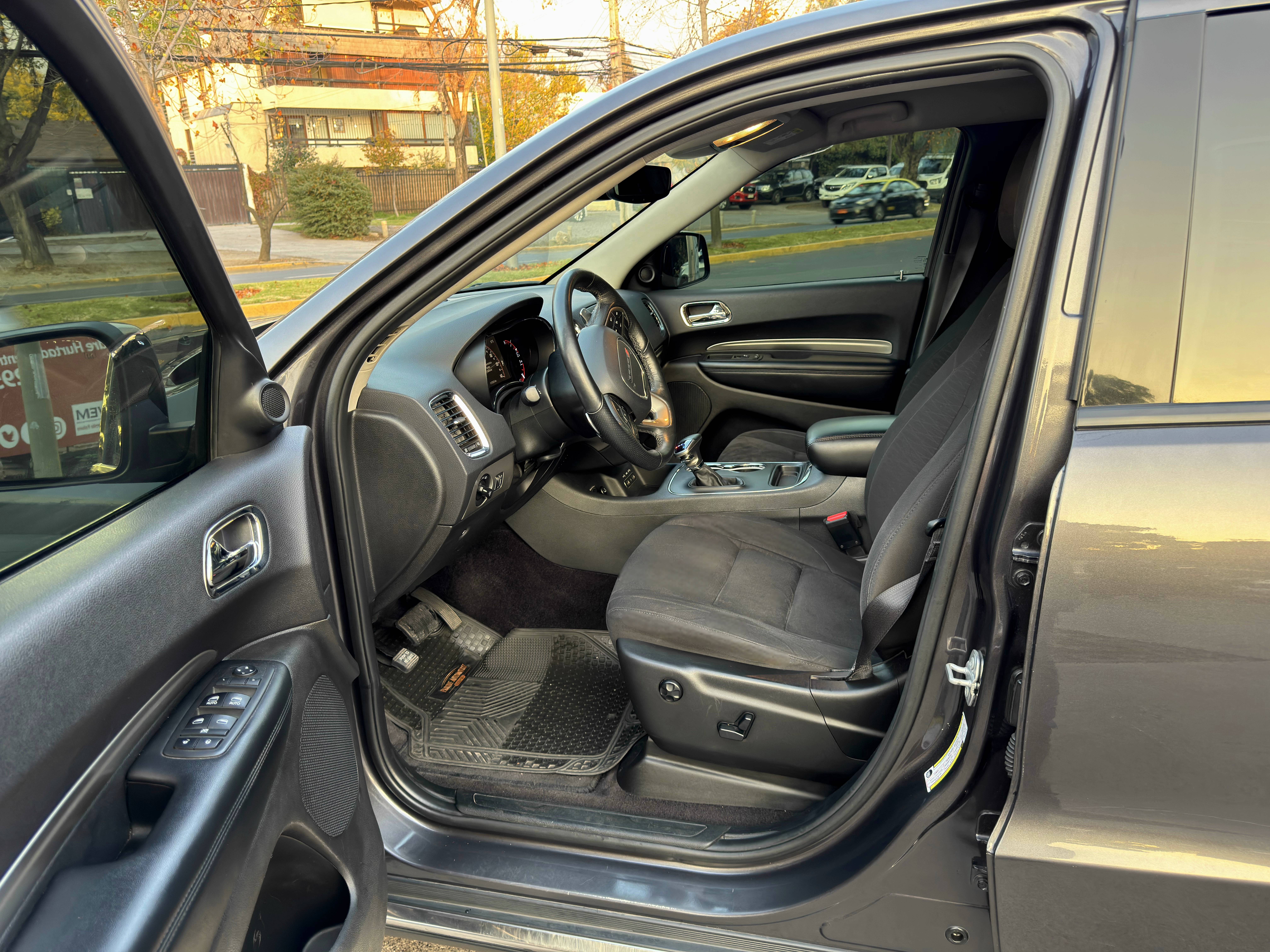 Dodge Durango — foto 12 de 20