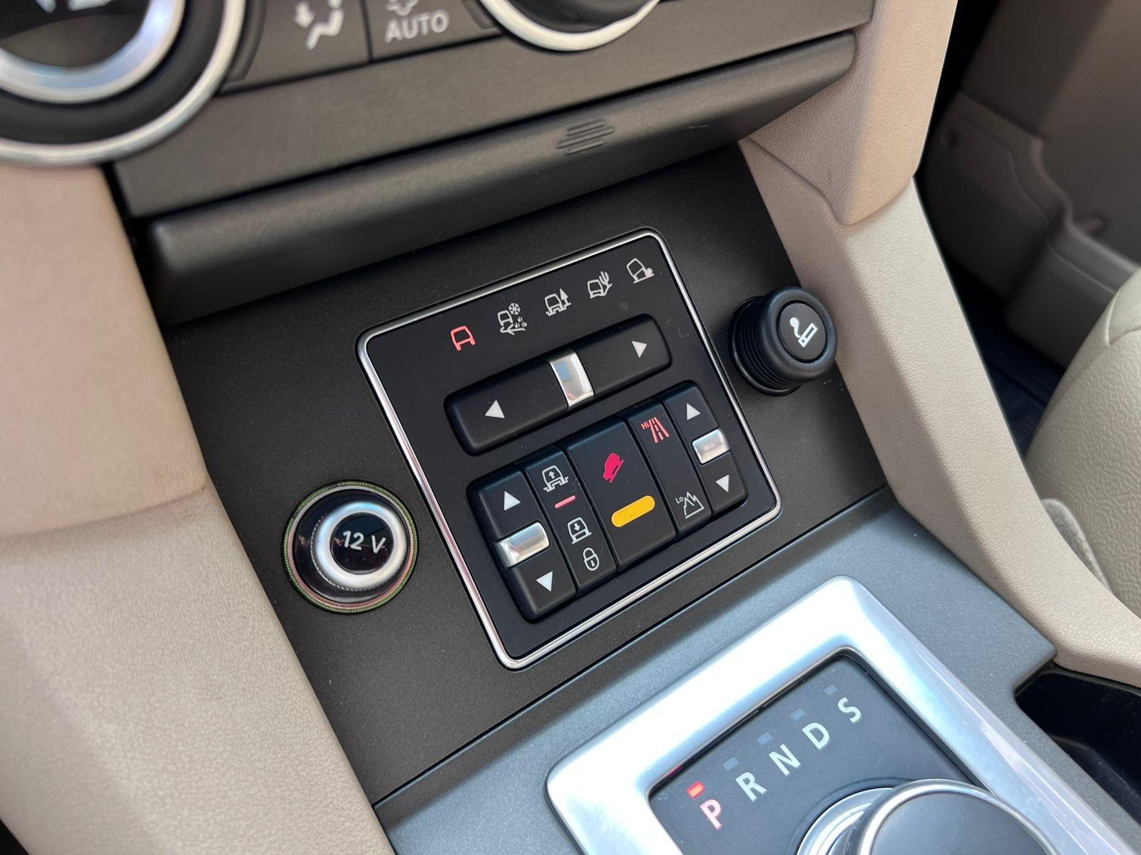 Land Rover Discovery — foto 7 de 20