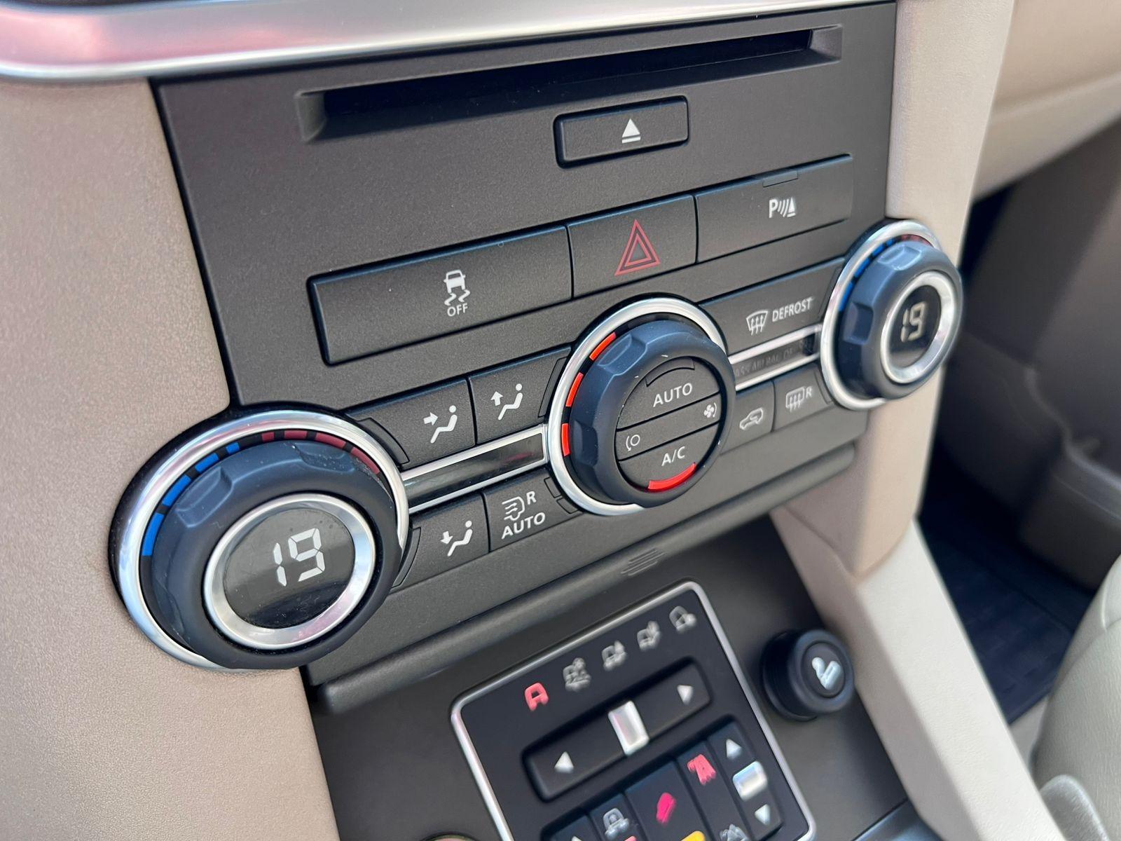 Land Rover Discovery — foto 8 de 20