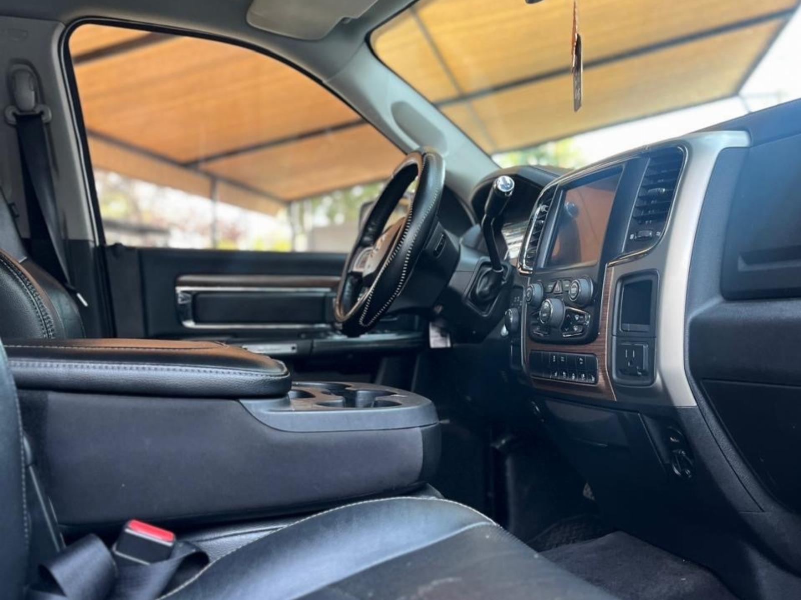 Dodge Ram 1500 — foto 7 de 18