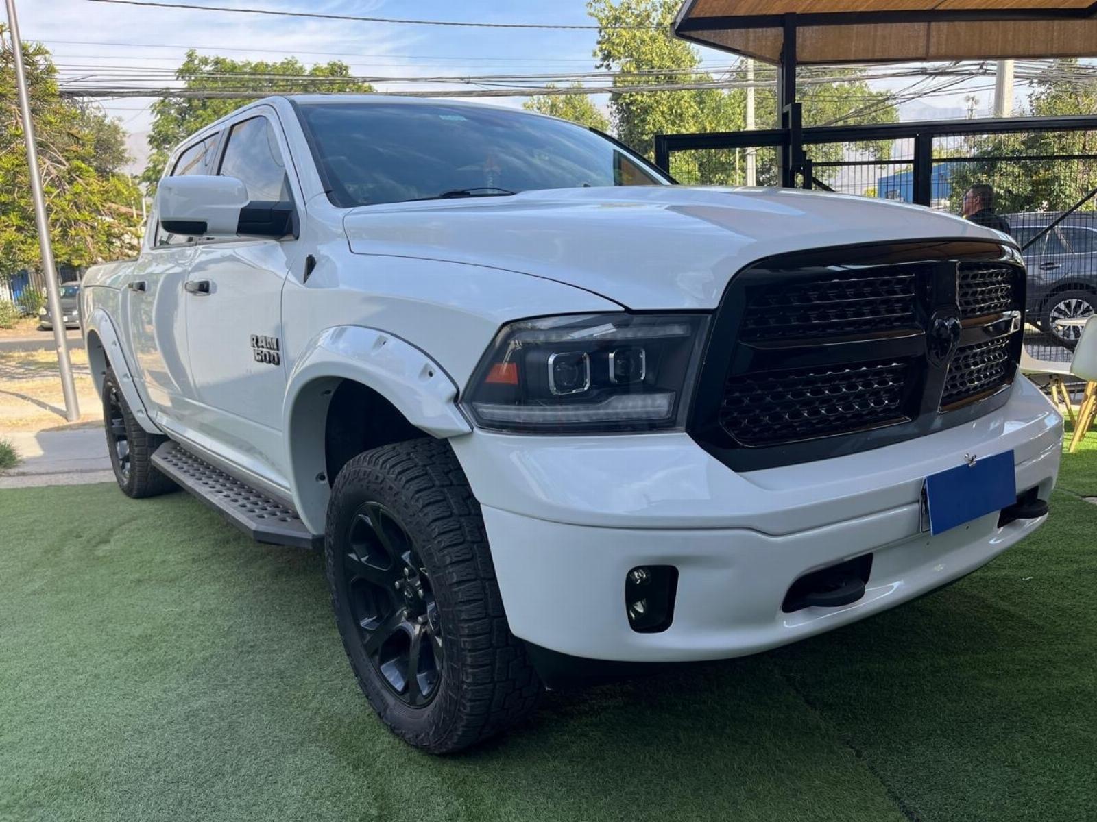 Dodge Ram 1500 — foto 3 de 18
