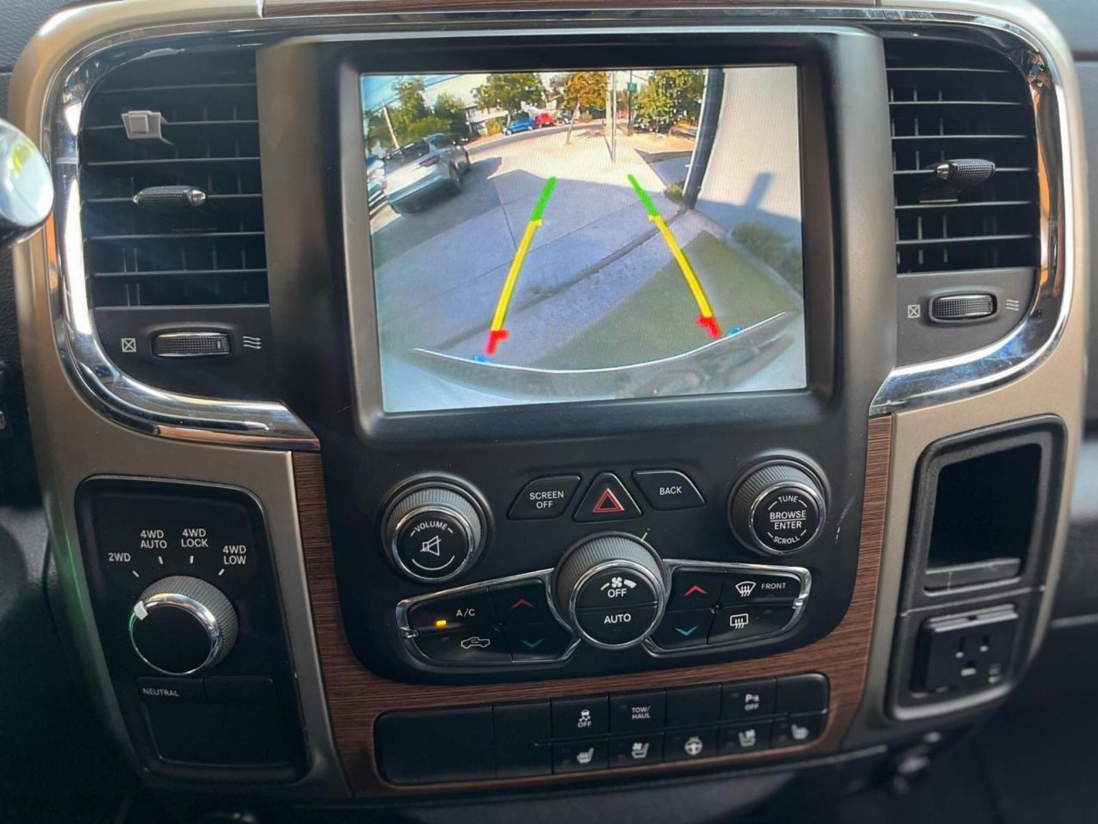 Dodge Ram 1500 — foto 11 de 18