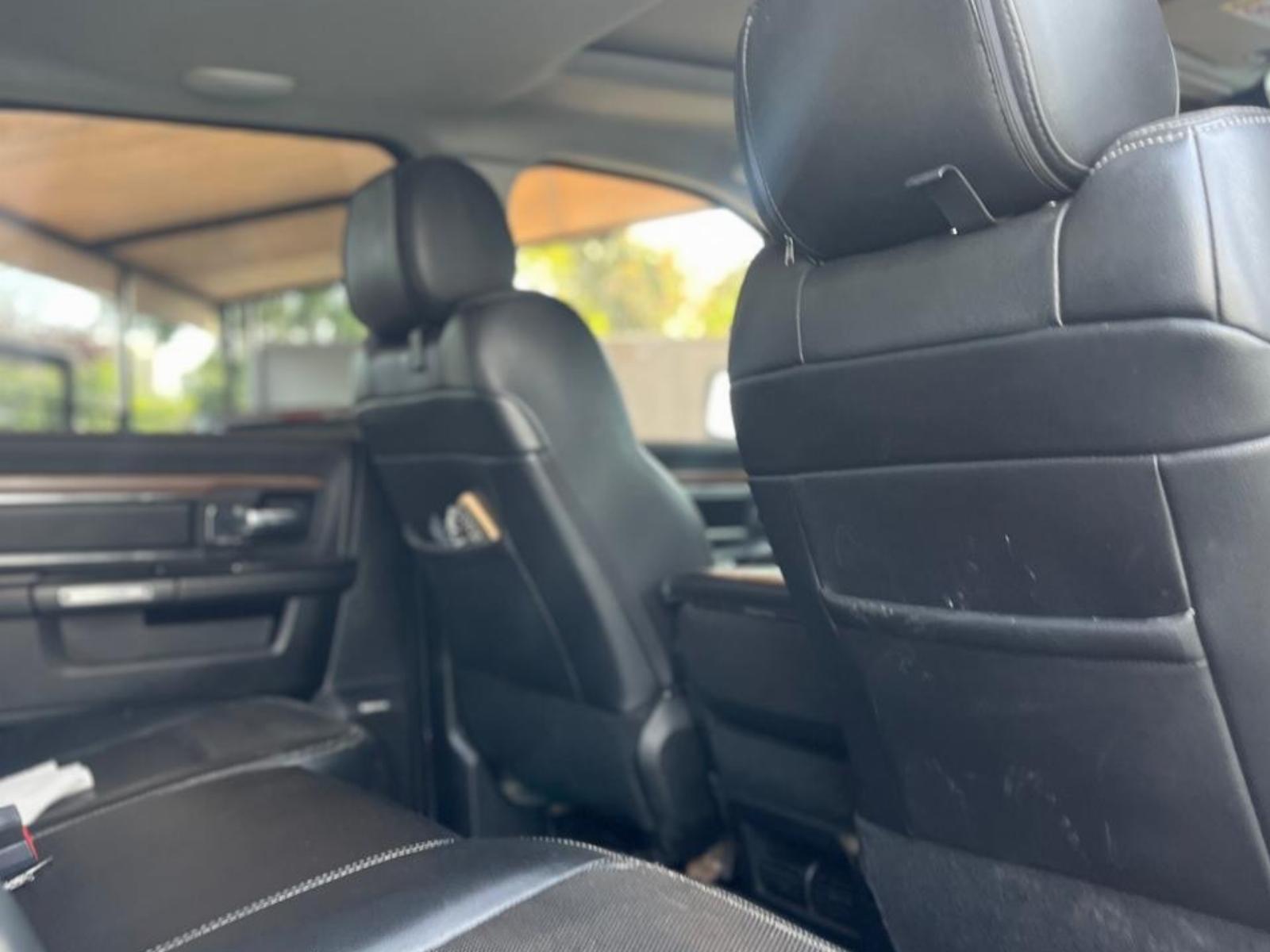 Dodge Ram 1500 — foto 5 de 18