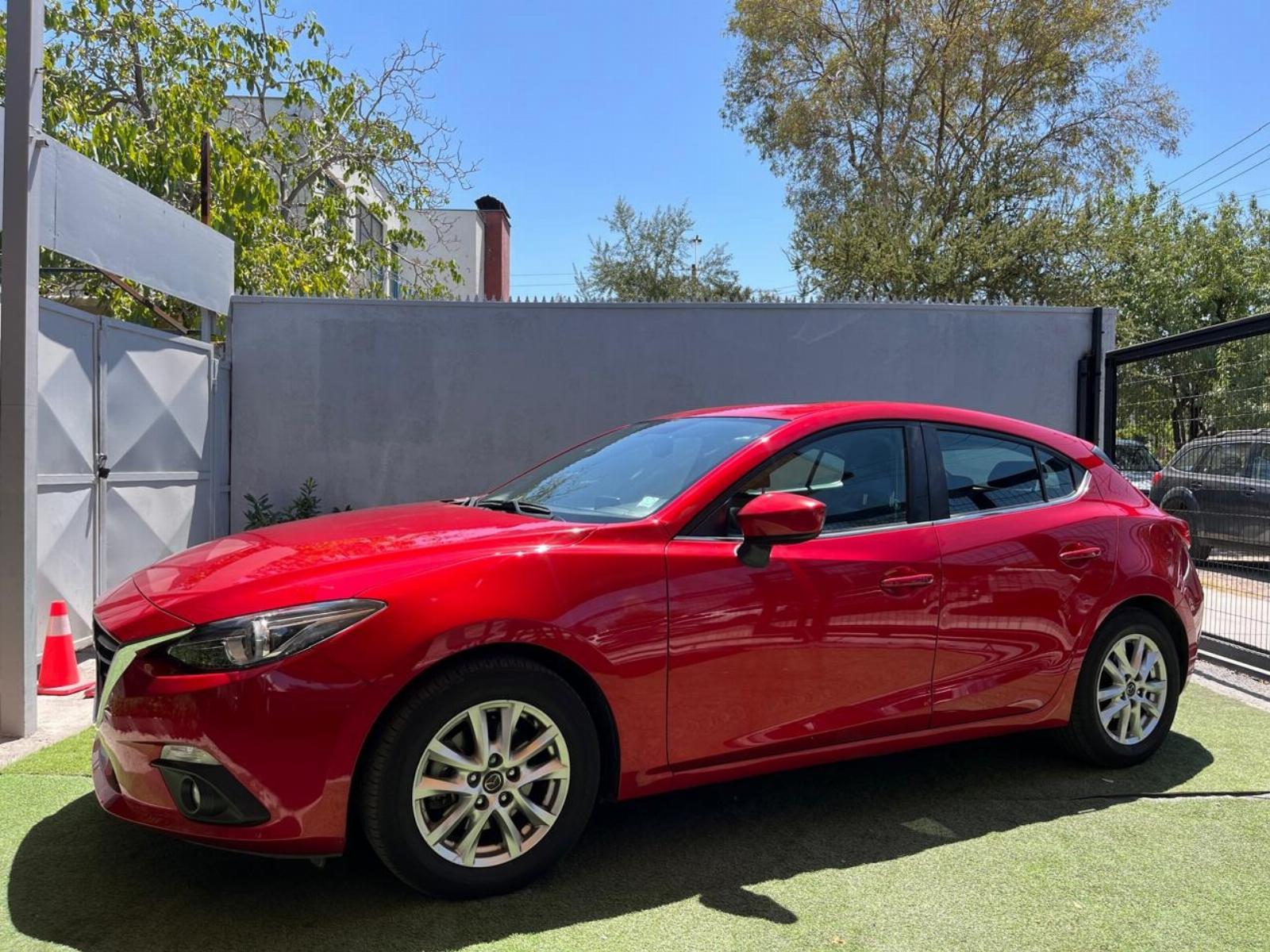 Mazda 3 — foto 2 de 14