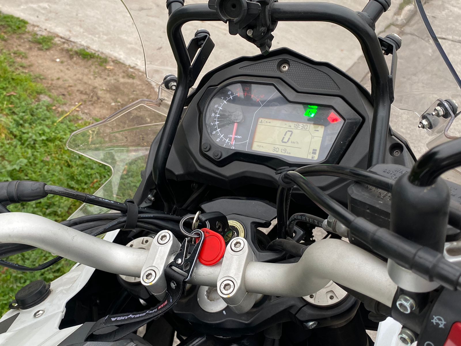 Benelli Trk 502X — foto 6 de 9