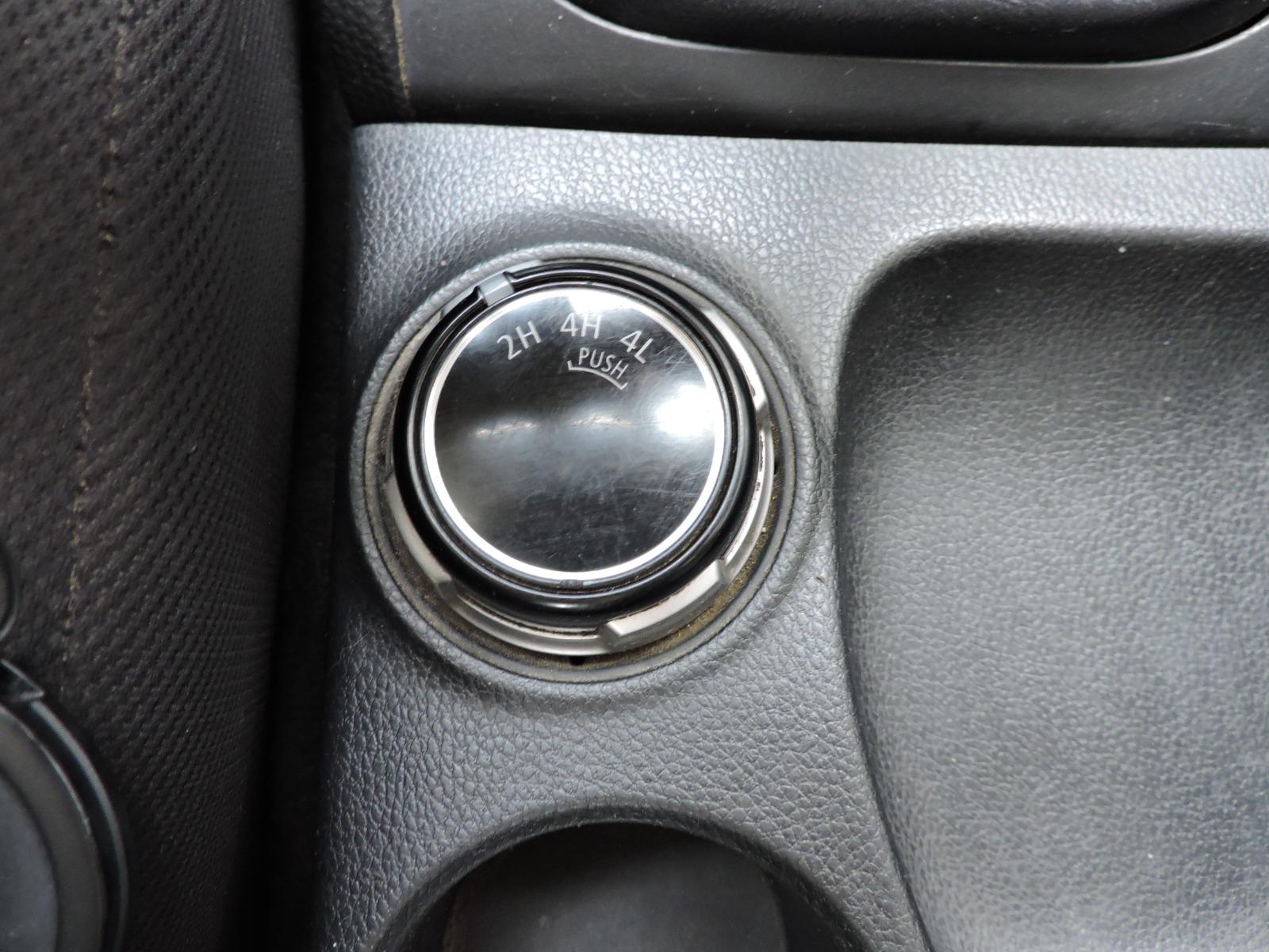 Mitsubishi L200 — foto 6 de 18