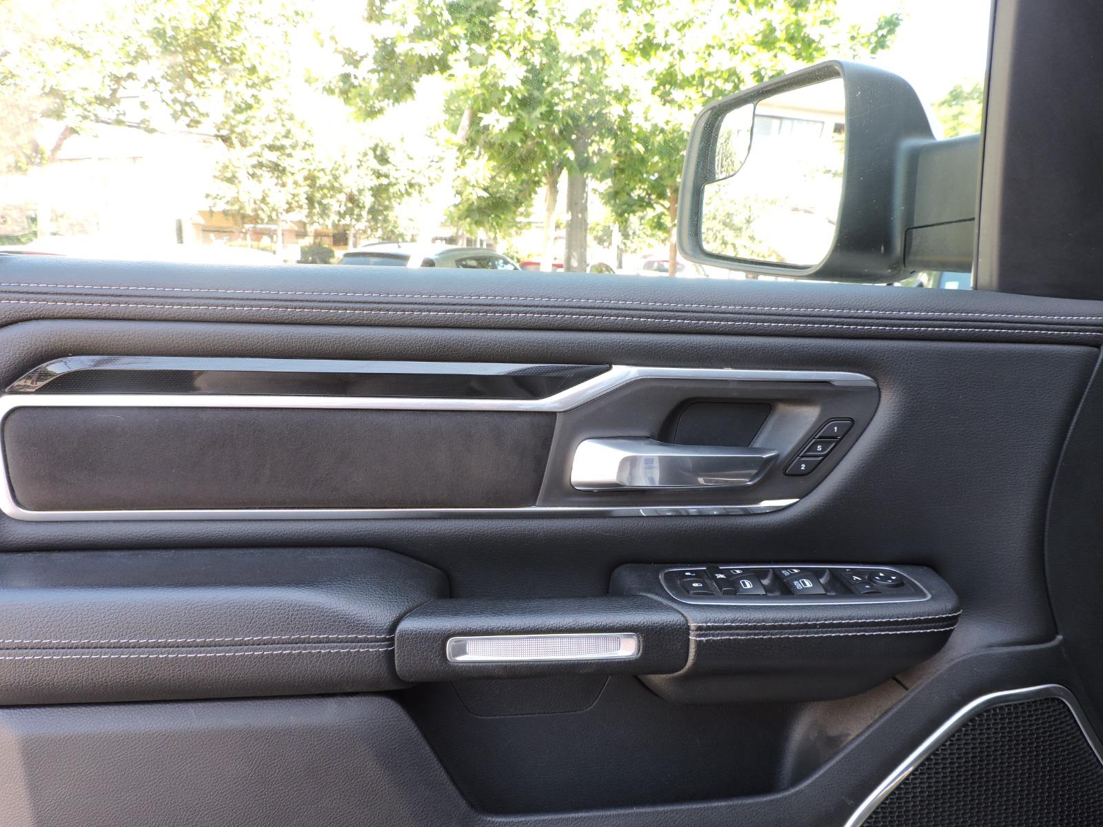 RAM 1500 — foto 17 de 20