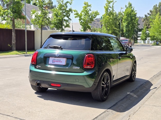 MINI Cooper — foto 13 de 15