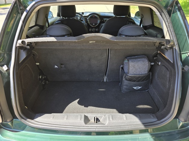MINI Cooper — foto 10 de 15
