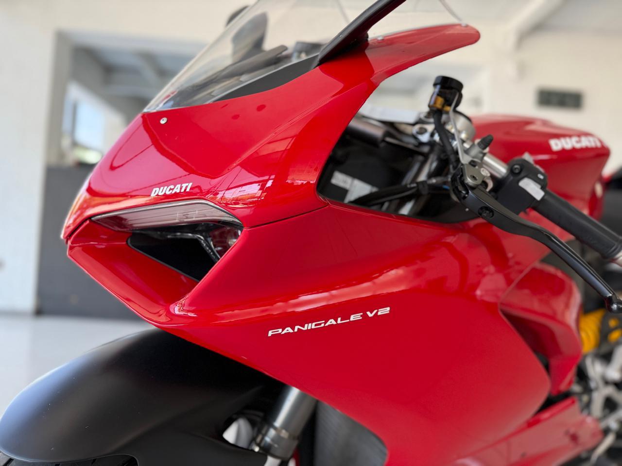 Ducati Panigale V2 — foto 3 de 7
