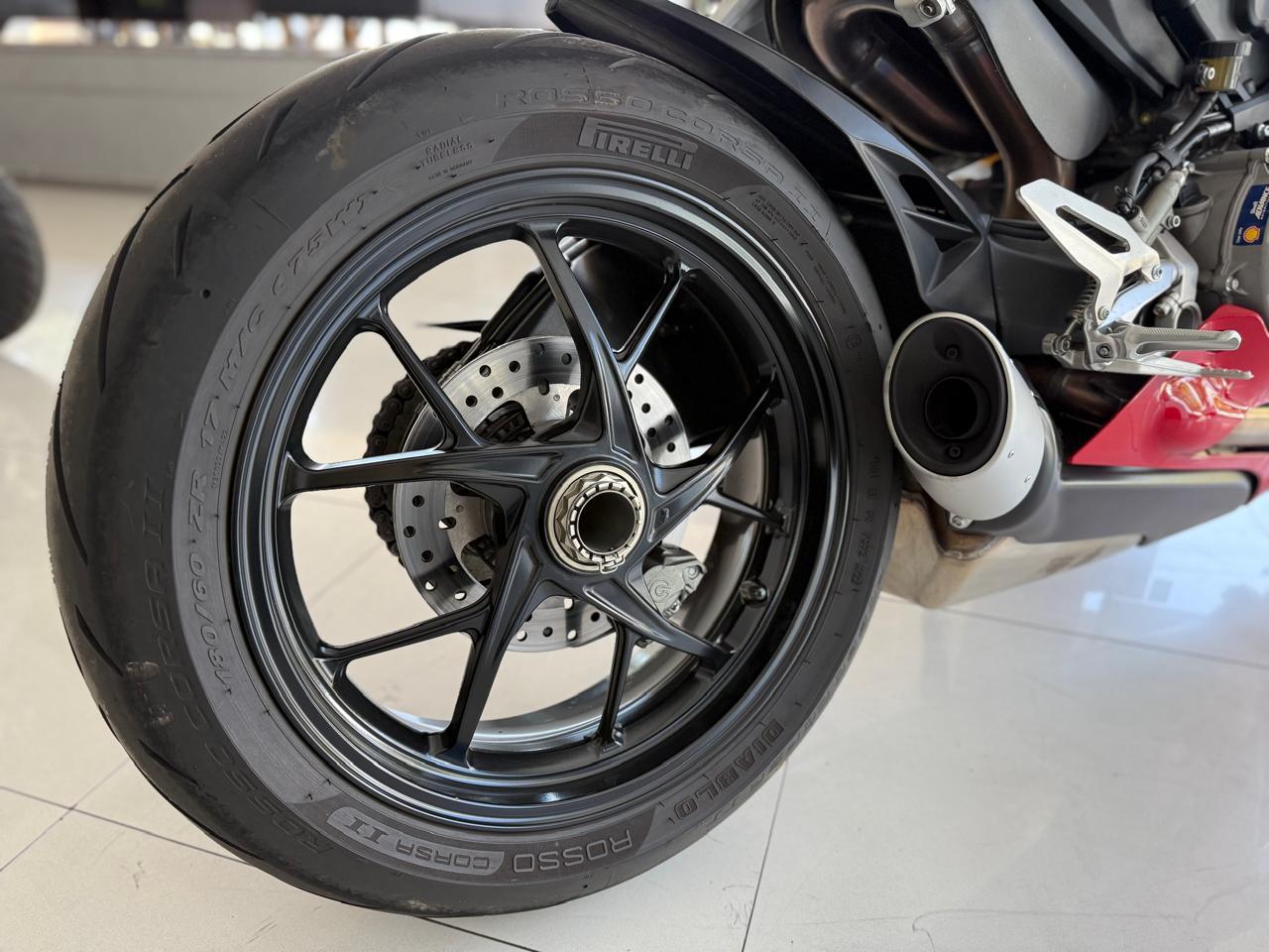 Ducati Panigale V2 — foto 5 de 7