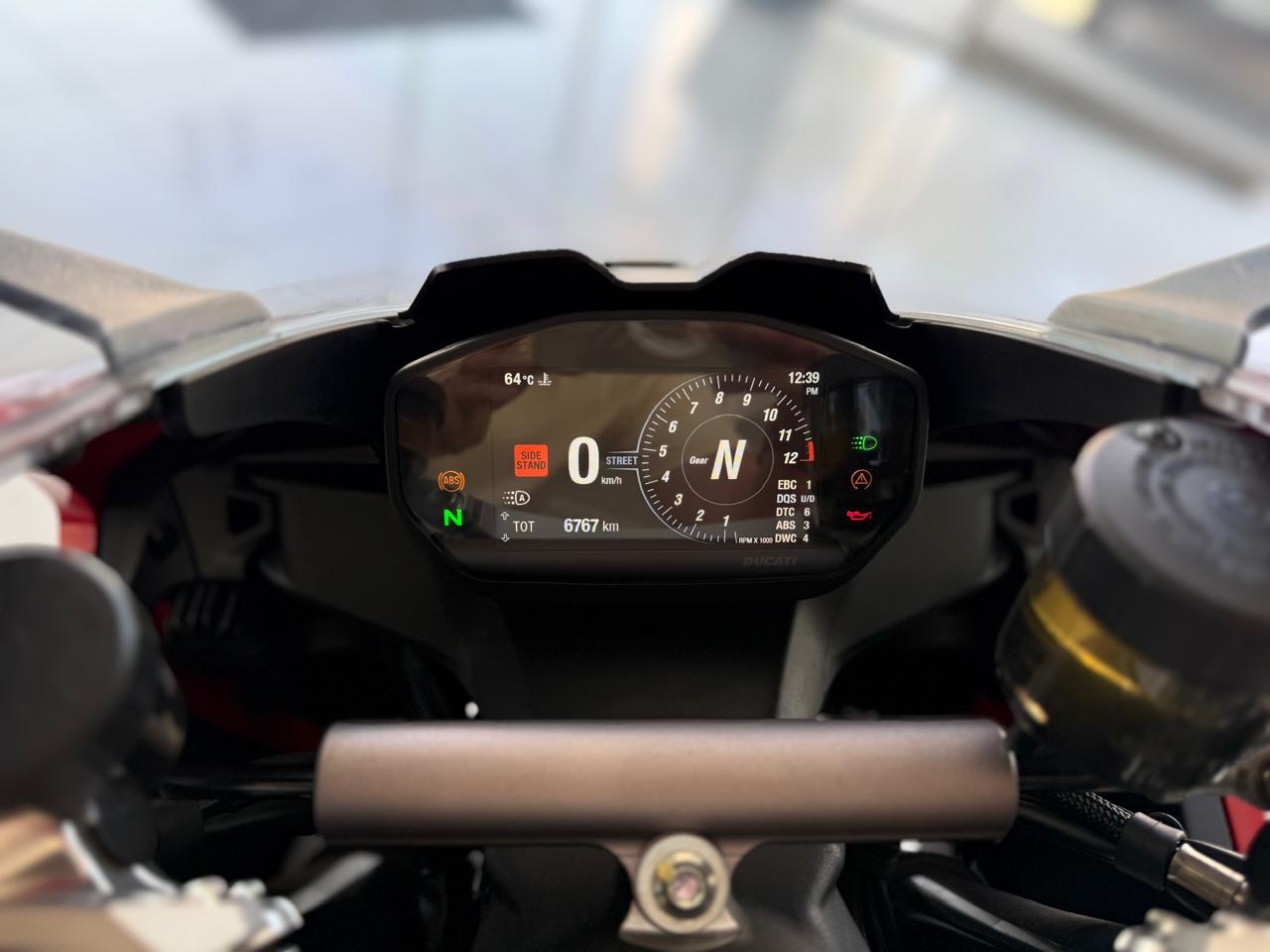 Ducati Panigale V2 — foto 7 de 7