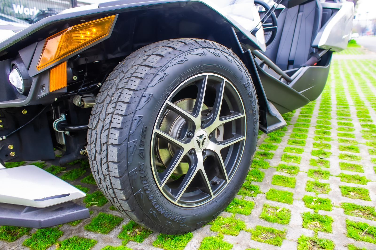 Polaris Slingshot Sl — foto 14 de 15