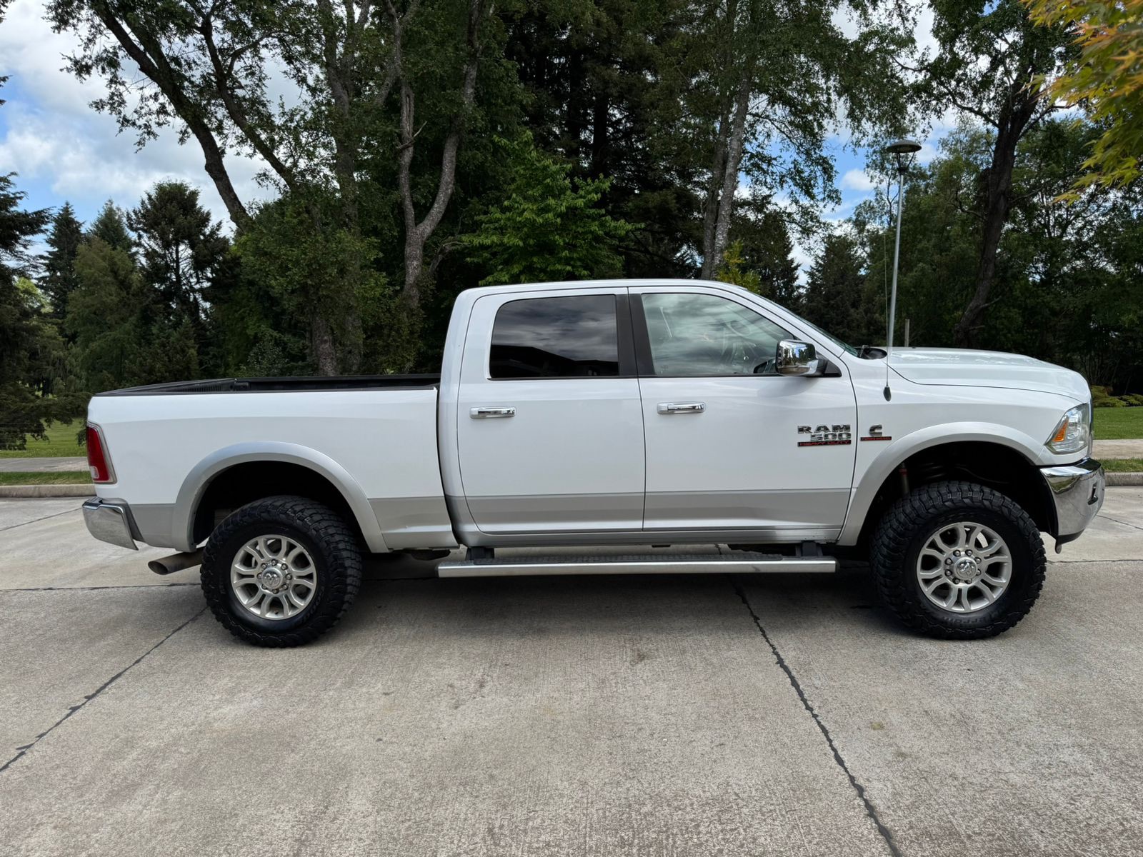 Dodge Ram 2500 — foto 4 de 10