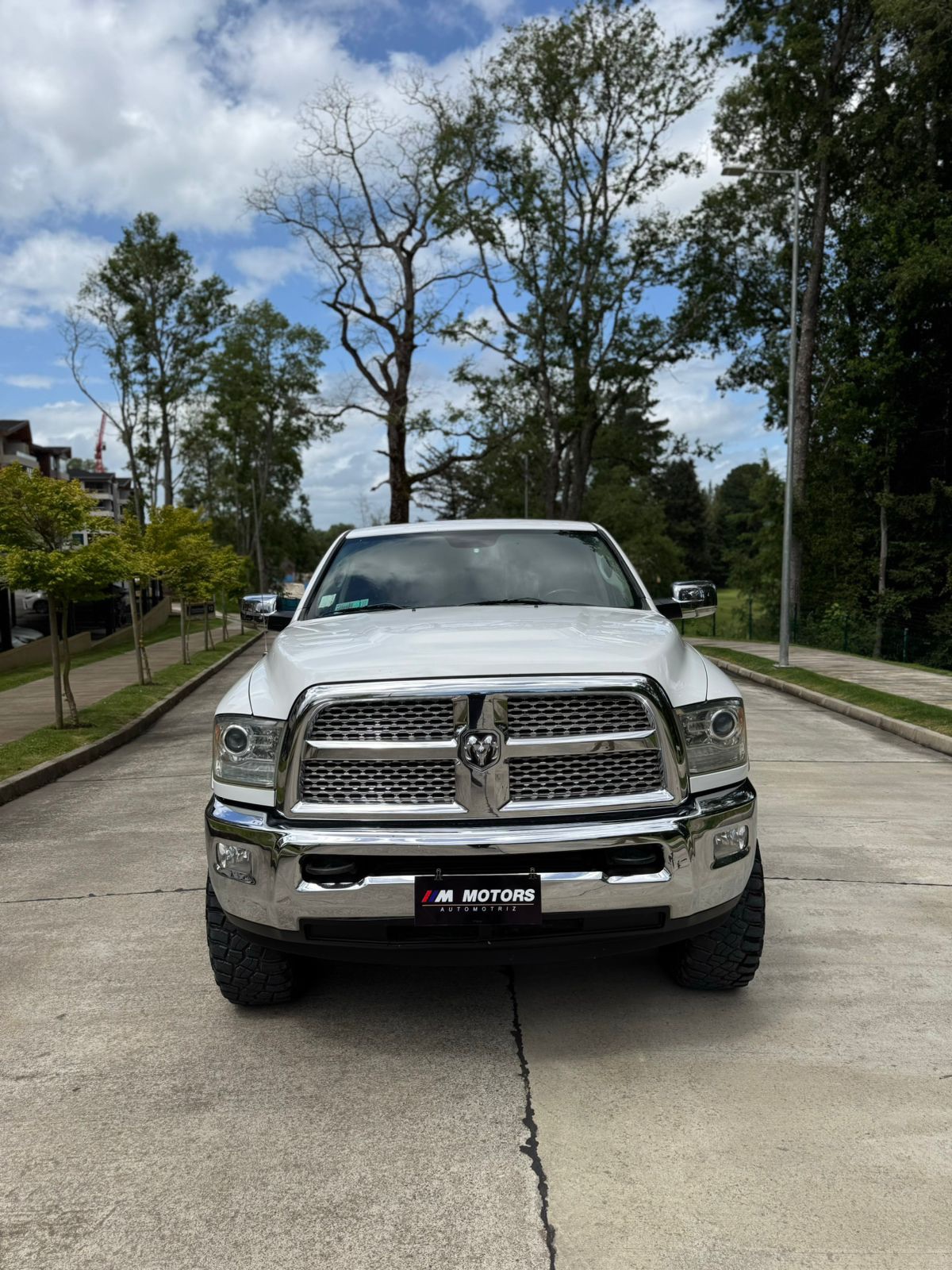 Dodge Ram 2500 — foto 3 de 10