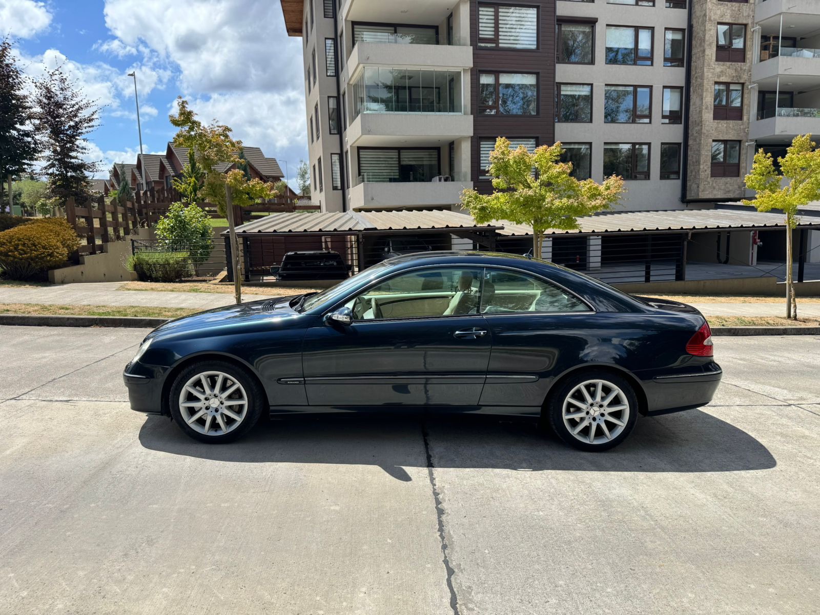 Mercedes-Benz Clk350 — foto 2 de 10