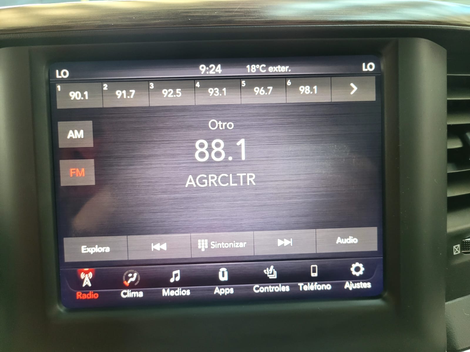 Dodge Ram 1500 — foto 12 de 18