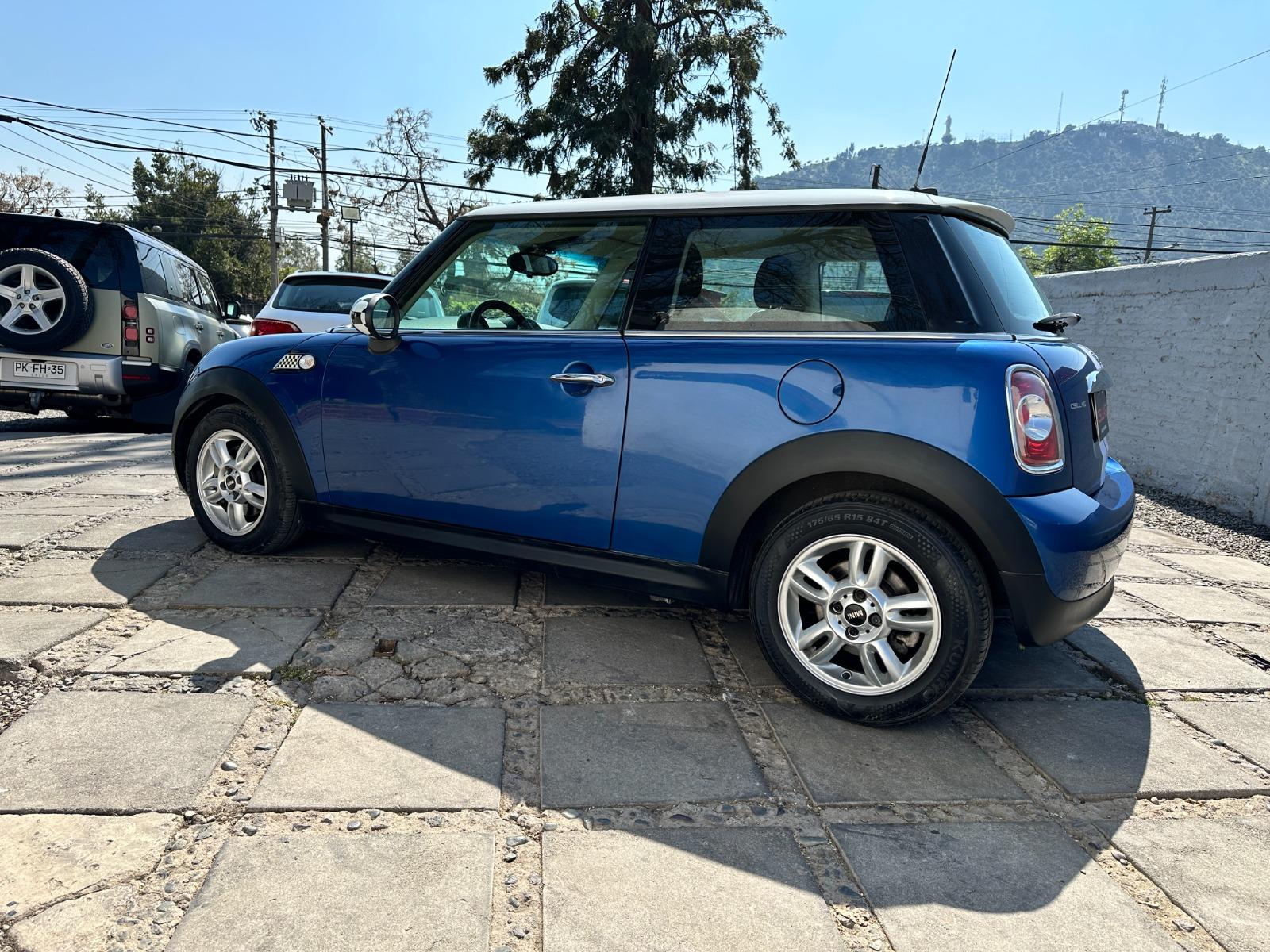 MINI Cooper — foto 9 de 15