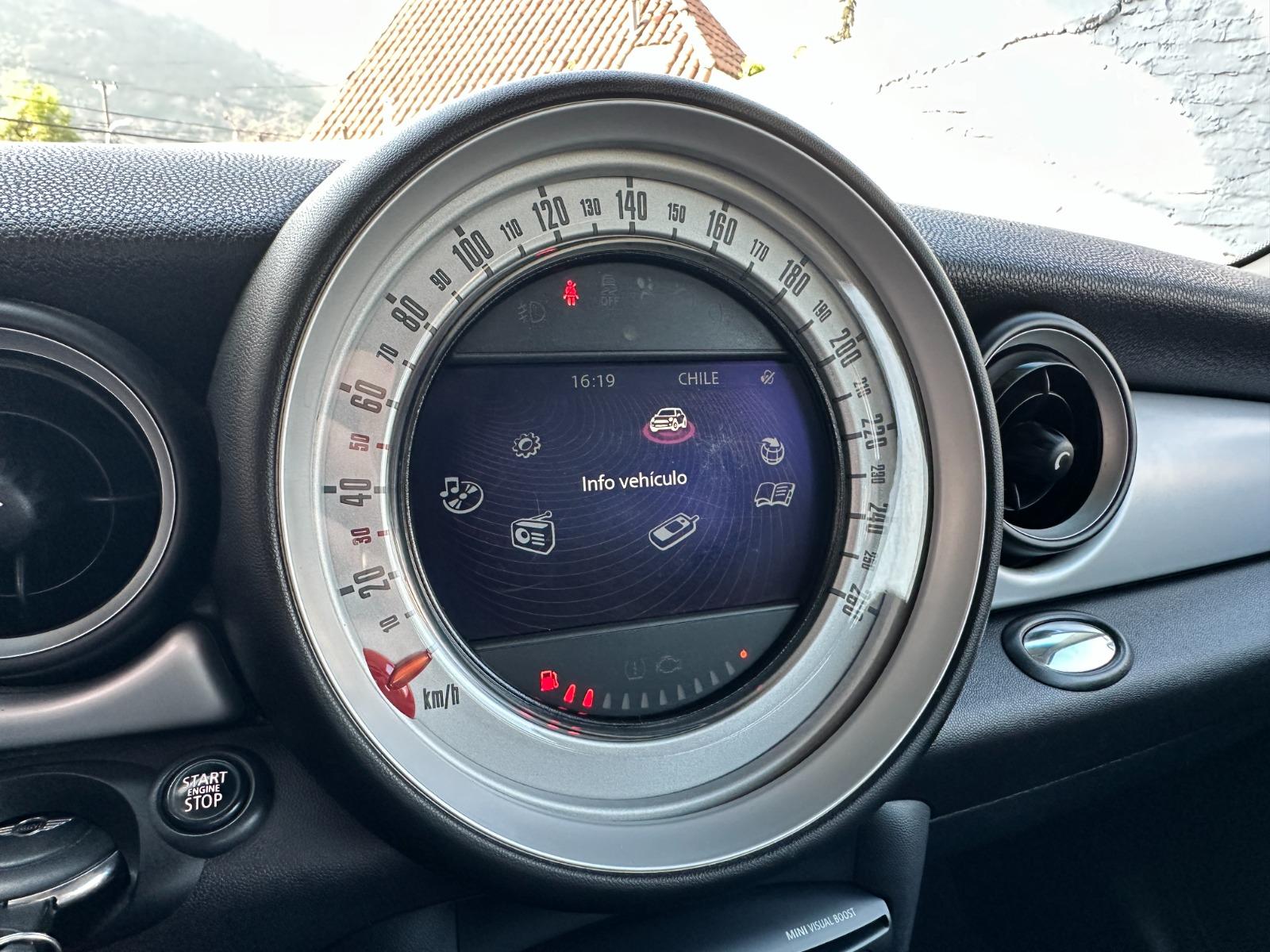 MINI Cooper — foto 14 de 15