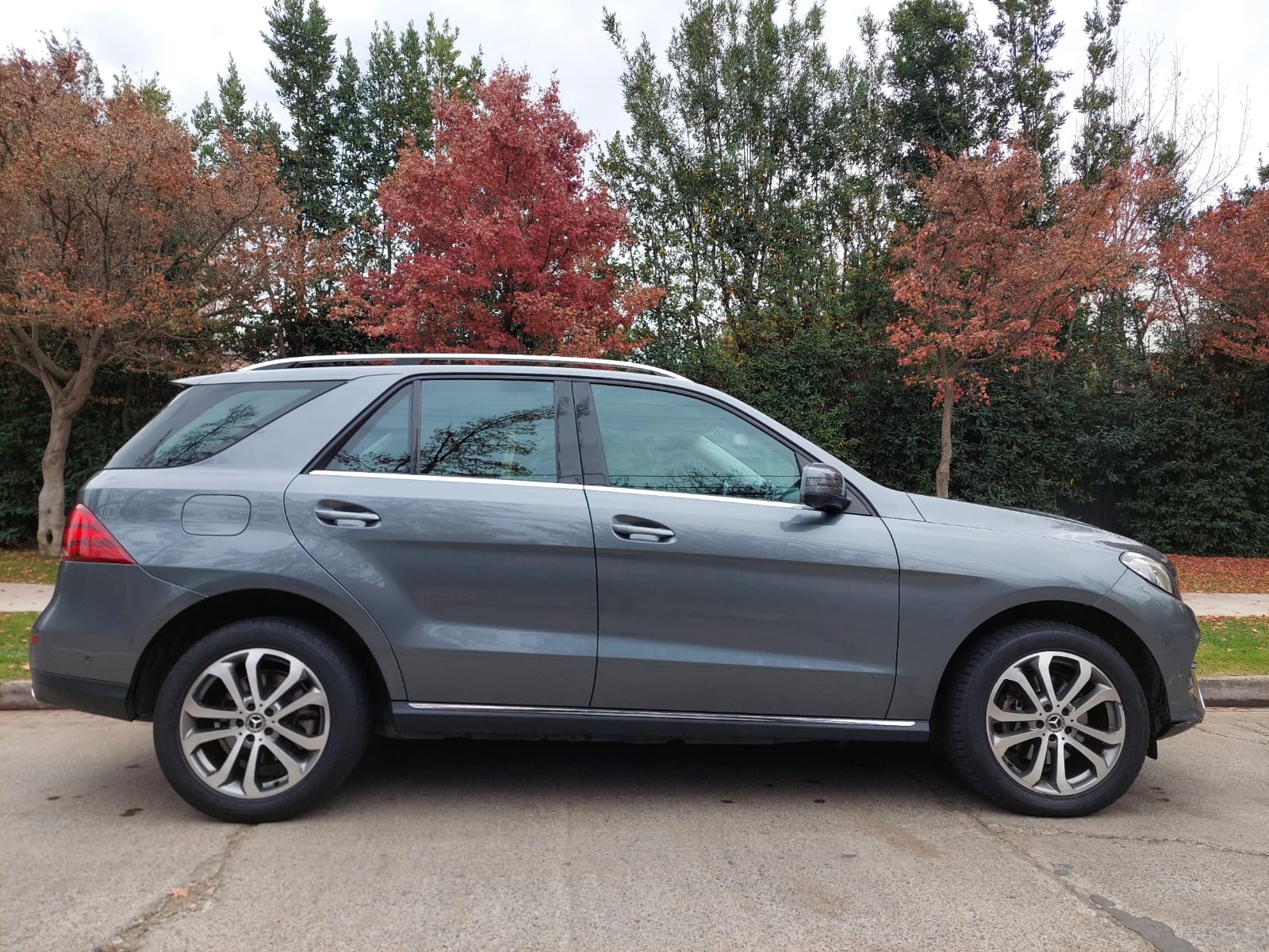 Mercedes-Benz Gle250 — foto 14 de 15