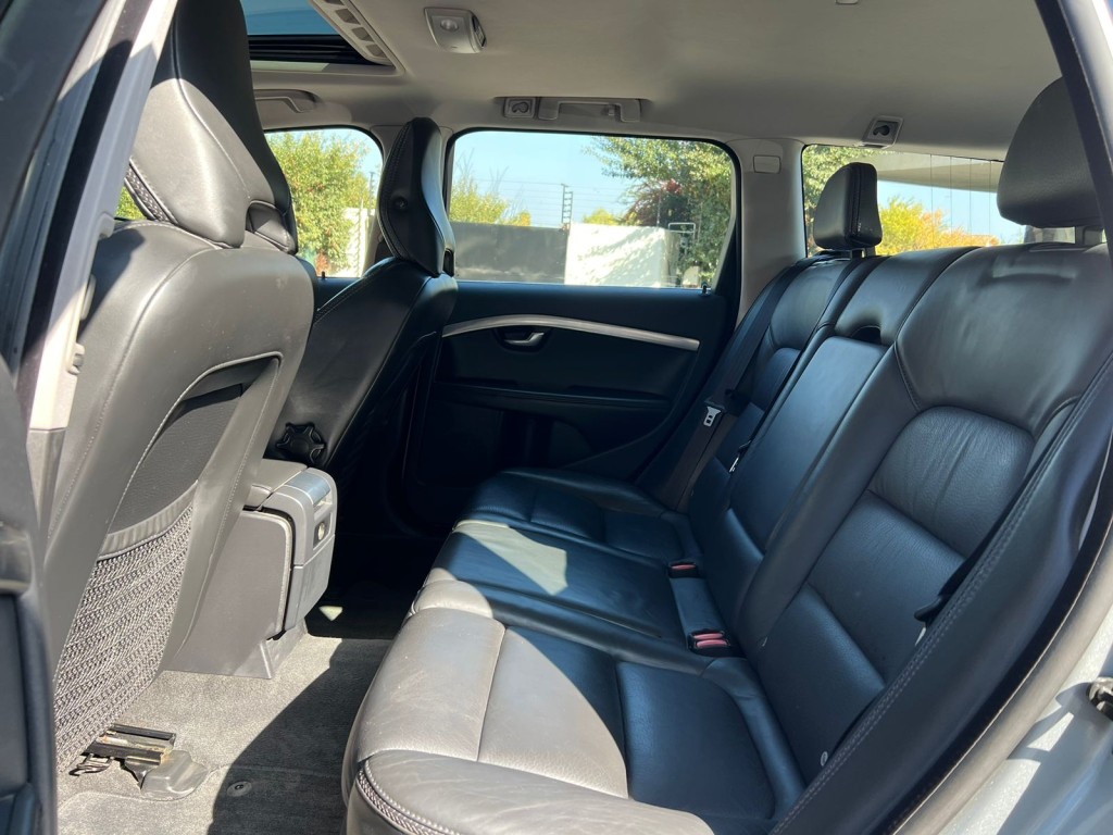 Volvo Xc70 — foto 9 de 9