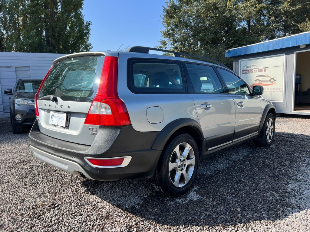 Volvo Xc70 — foto 2 de 9