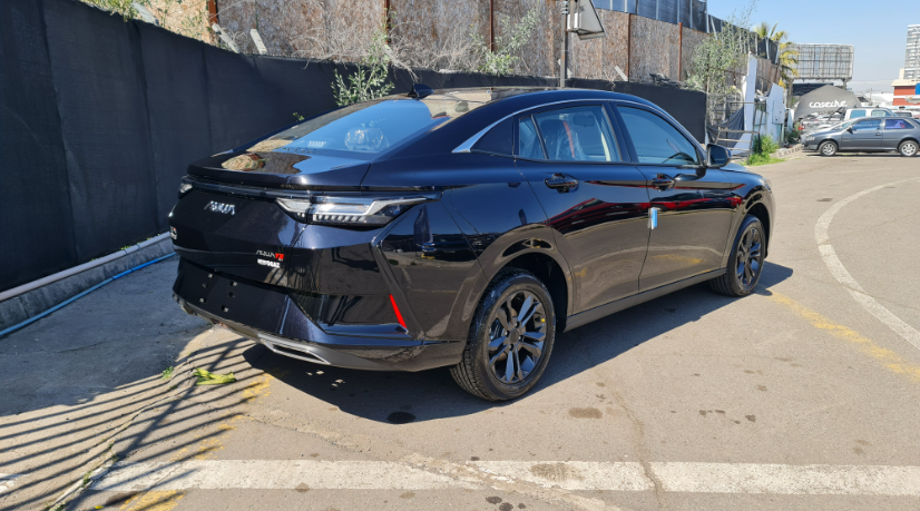 Dfm Aeolus Y3 — foto 2 de 5
