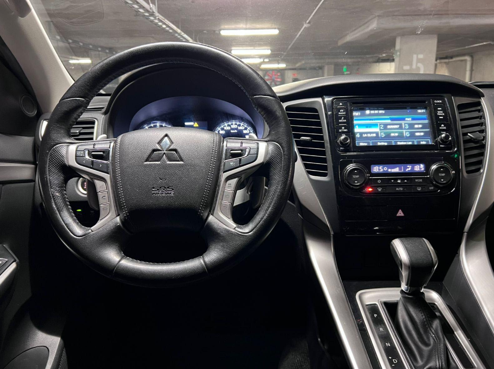 Mitsubishi Montero Sport 3 — foto 10 de 19