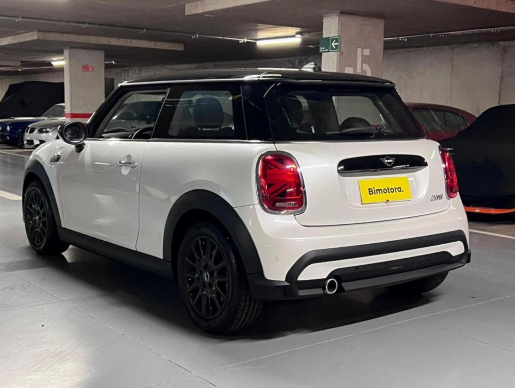 MINI Cooper — foto 4 de 17