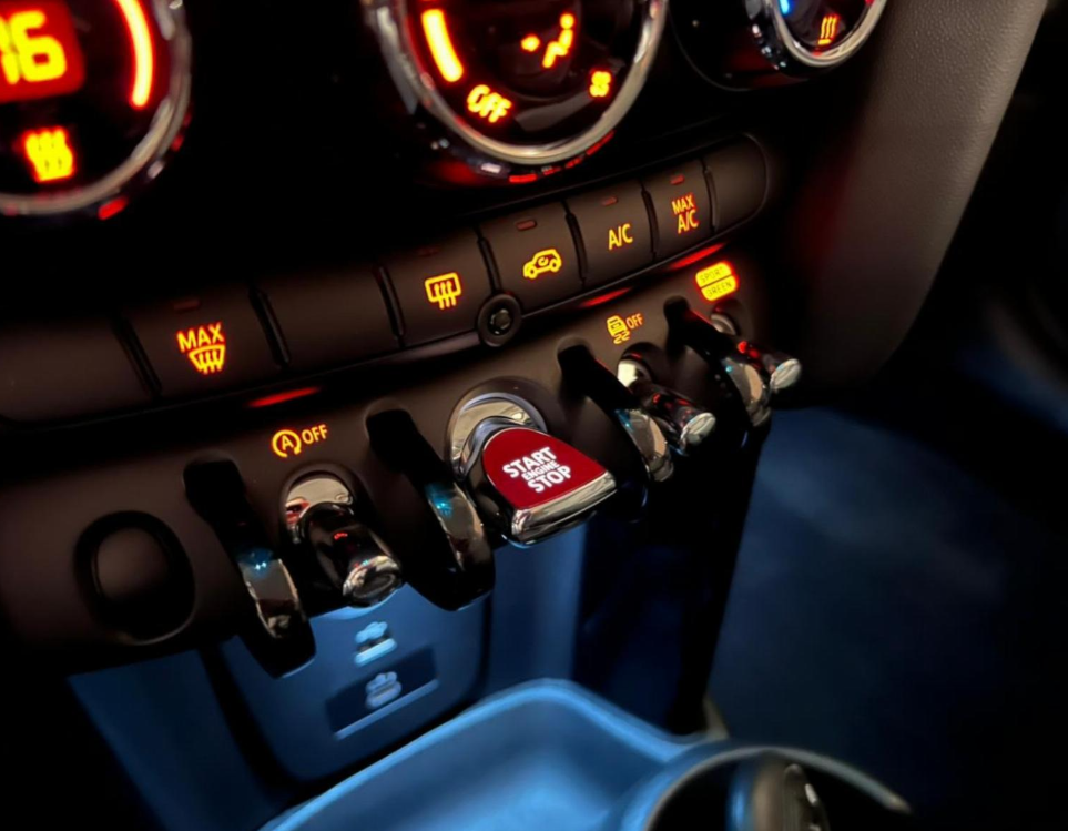 MINI Cooper — foto 13 de 17