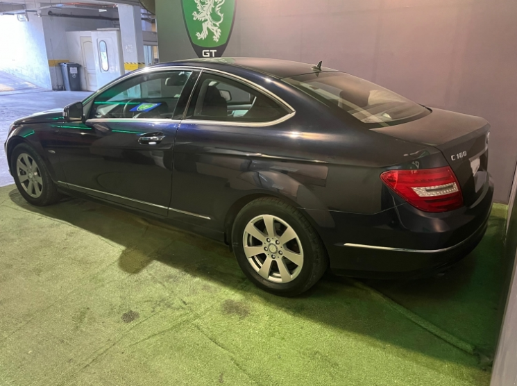 Mercedes-Benz C180 — foto 2 de 6
