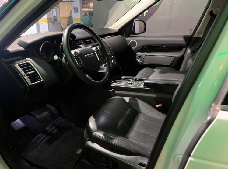 Land Rover Discovery — foto 5 de 9