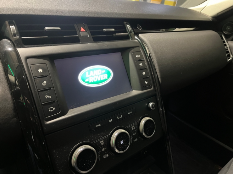 Land Rover Discovery — foto 8 de 9