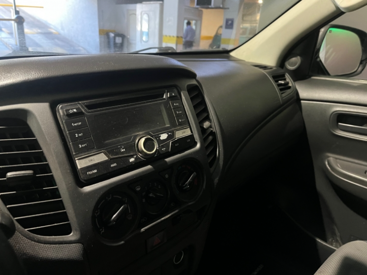 Mitsubishi L200 — foto 10 de 10