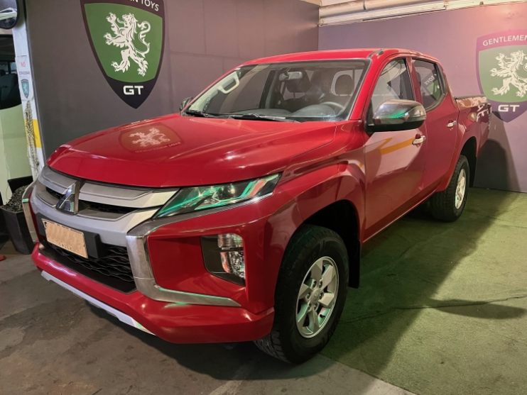 Mitsubishi L200