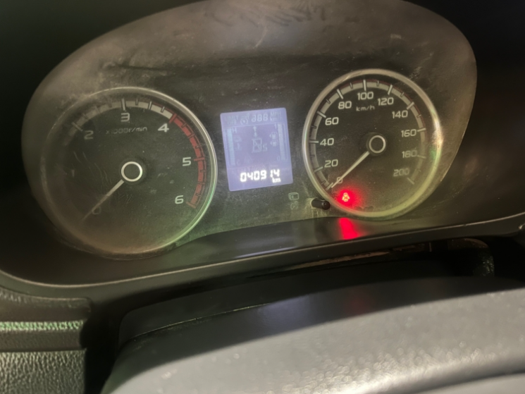 Mitsubishi L200 — foto 9 de 10