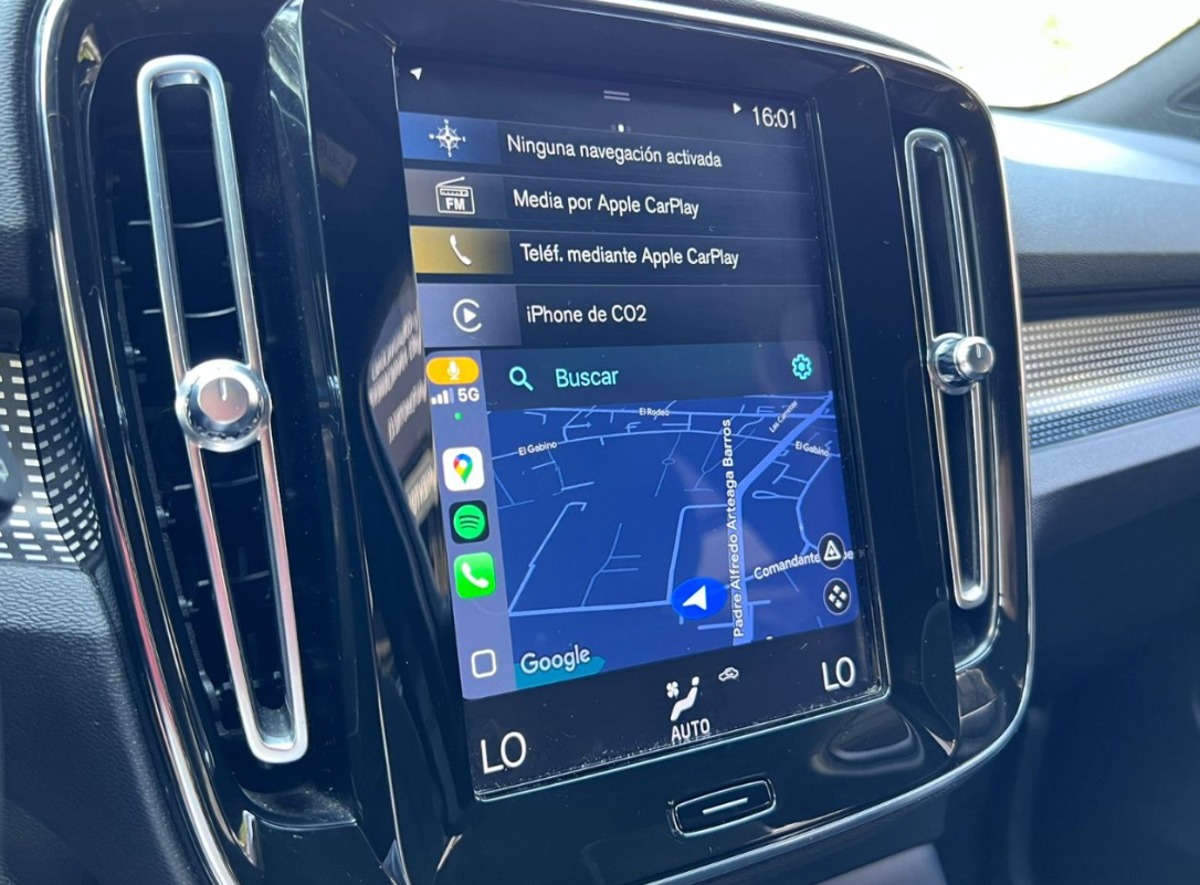 Volvo Xc40 — foto 16 de 17