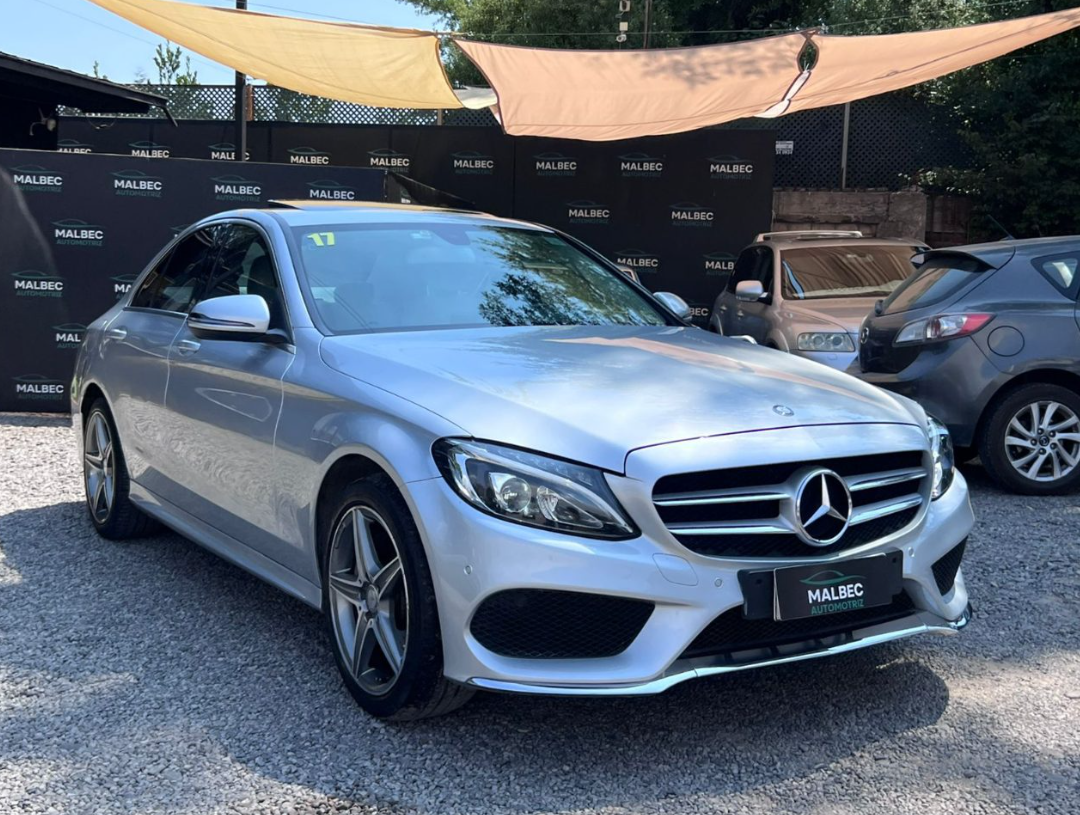 Mercedes-Benz C220 — foto 3 de 12