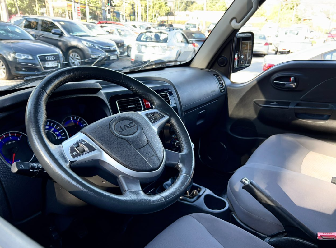 JAC X200 — foto 6 de 9