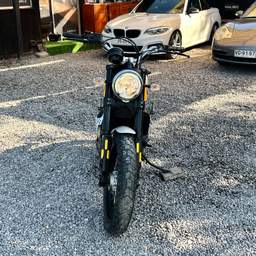Ducati Scrambler Classic — foto 2 de 10
