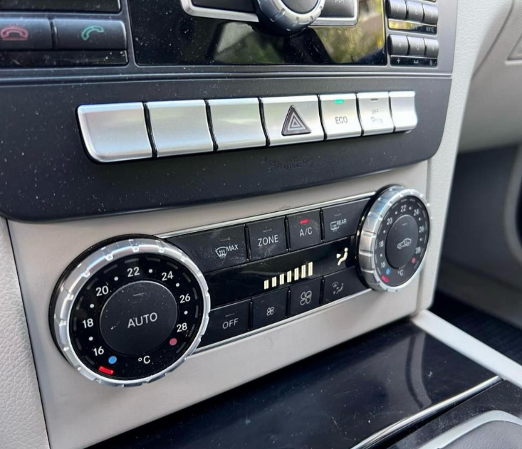Mercedes-Benz C180 — foto 11 de 13
